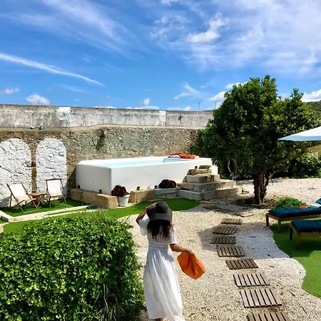 Holiday home Familiar Com Piscina E Jacuzzi A 30 Min De Lisboa