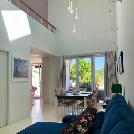 Holiday home Familiar Com Piscina E Jacuzzi A 30 Min De Lisboa